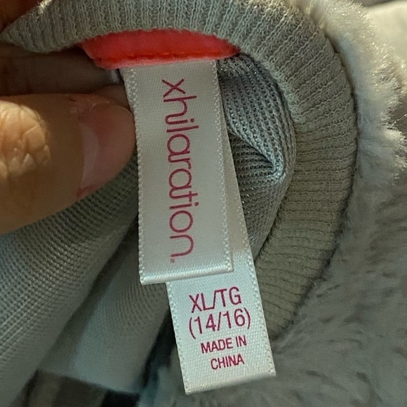 sweater - Picture 2 of 2